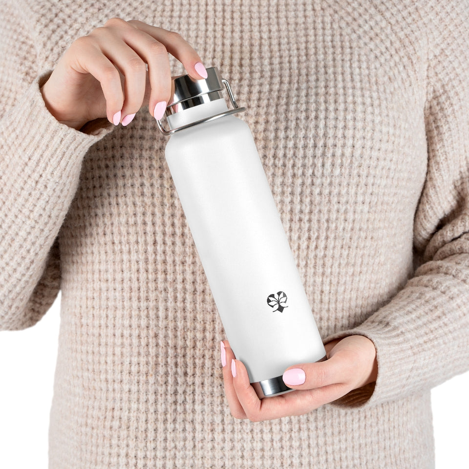 LIA - 22oz Vacuum Insulated Bottle